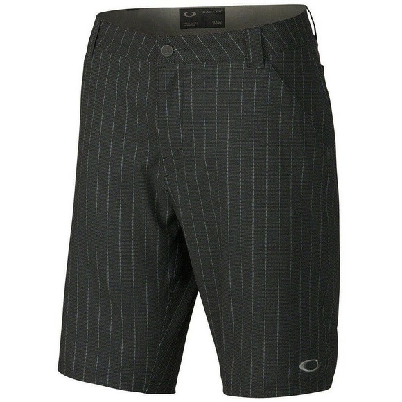 Oakley Men's Stanley Pin Stripe O-Hydrolix Quick Dry Fabric 10.5" Golf Shorts - Picture 1 of 1